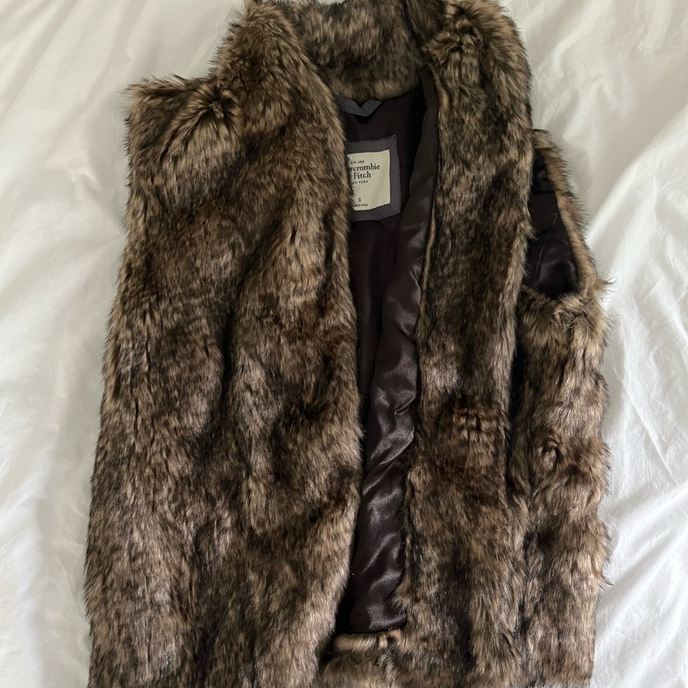 Abercrombie fur vest